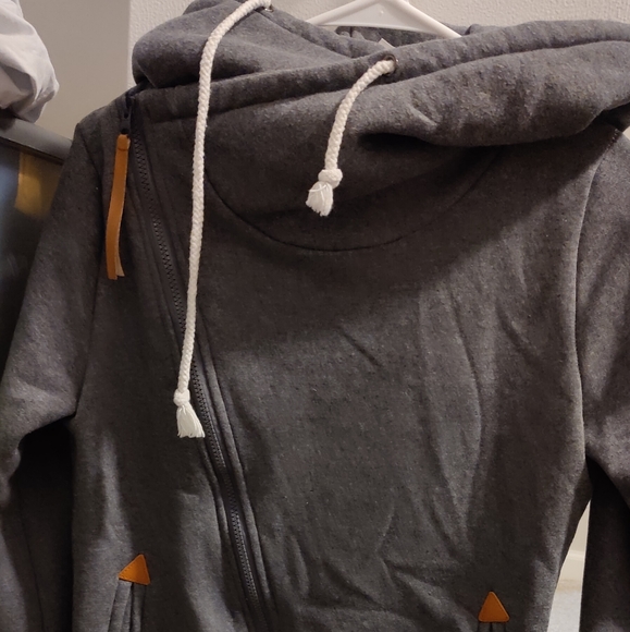 Zip up jacket - Picture 2 of 4